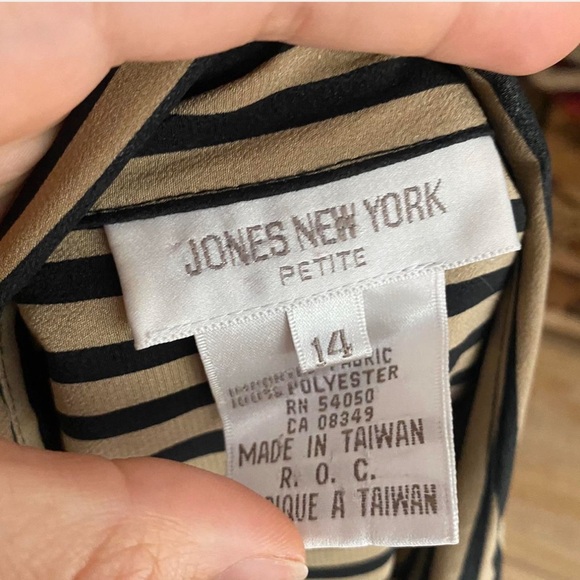 SOLD - Picture 3 of 3